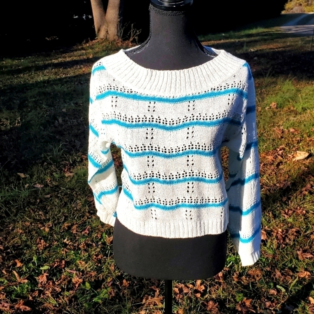 White with Blue Stripes Crop Top Sweater NEW S